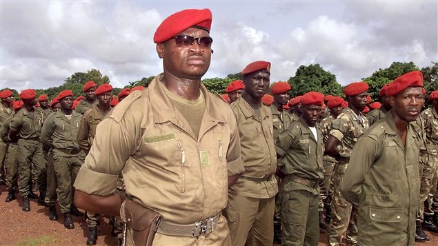 afp_111226_4x37l_soldats-guinee-bissau_sn635