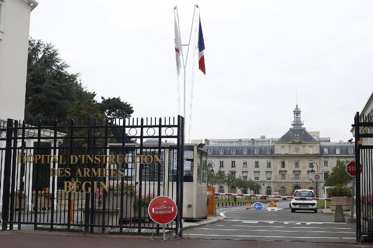 678410-l-entree-de-l-hopital-militaire-begin-a-saint-mande-pres-de-paris-le-4-septembre-2014