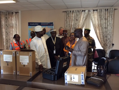 Remise don à l'aéroport de Conakry