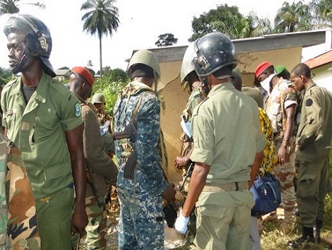 Des militaires à Womey