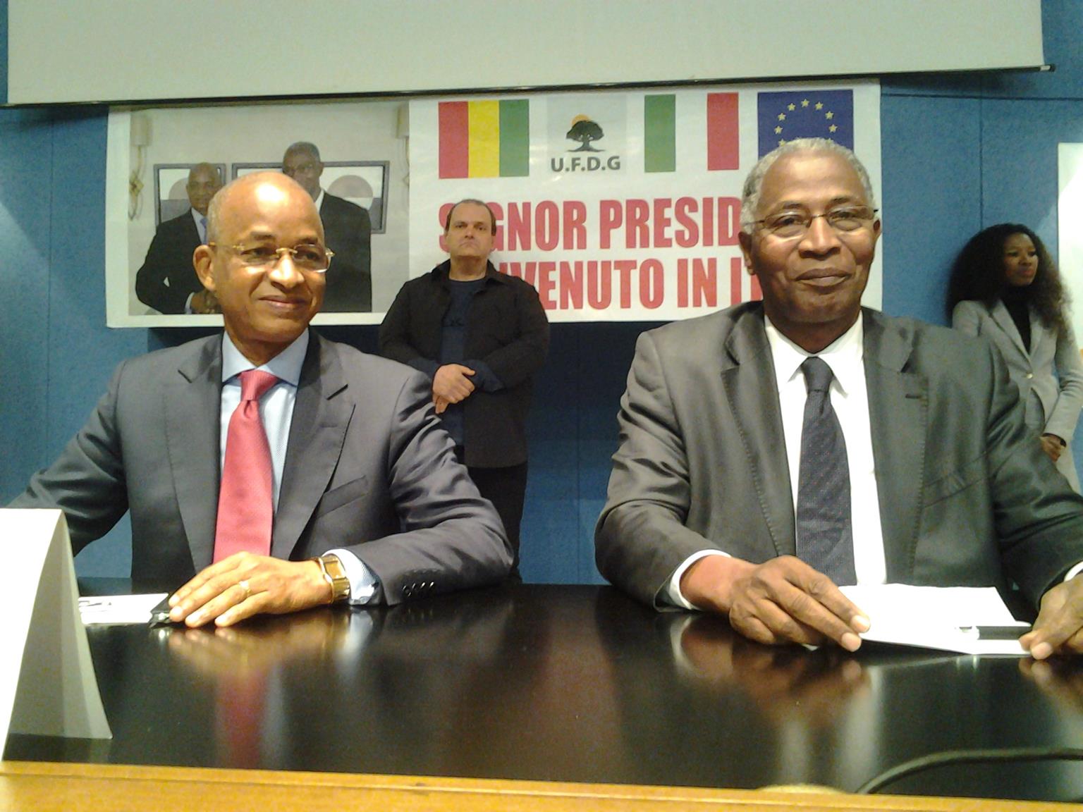 Cellou Dalein Diallo et Bah Oury lors d'un meeting à Brecia le 8 décembre 2015
