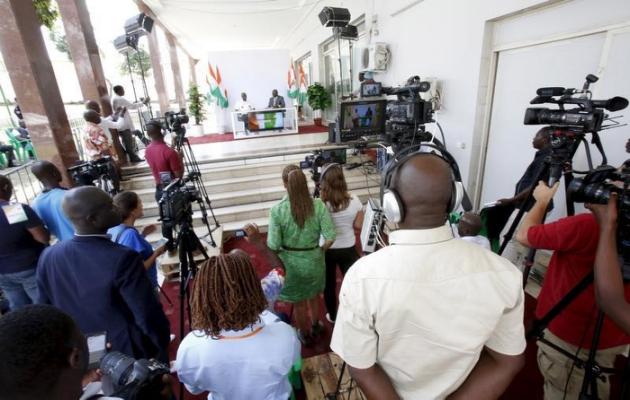 2015-10-26t185524z_1007200001_lynxnpeb9p15p_rtroptp_3_ofrwr-cote-d-ivoire-electi