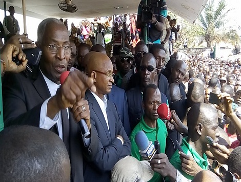 BAH Oury, tenant son discours, dimanche 24janvier  au siège de UFDG, photo Africaguinee