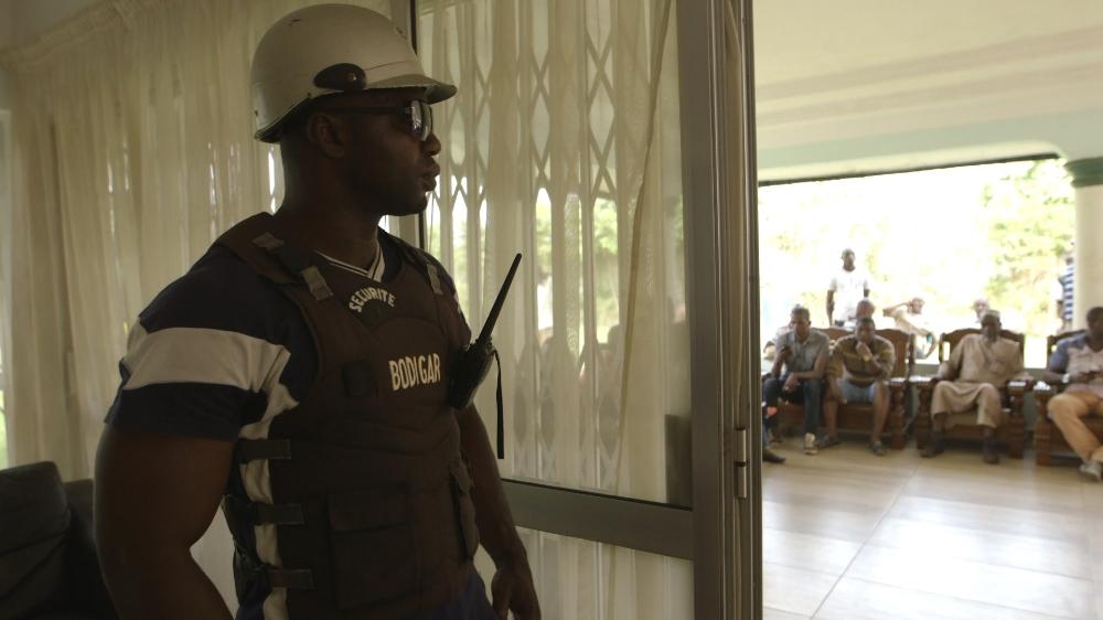 guine-reportage-au-coeur-de-la-journe-de-manifestation-nationale-qui-a-fait-un-mort-body-image-1429874940