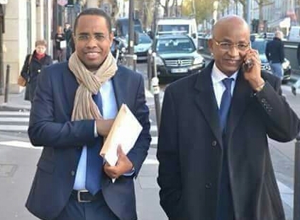 De gauche à droite Souley Thiâghel et Cellou Dalein Diallo, président de L'UFDG