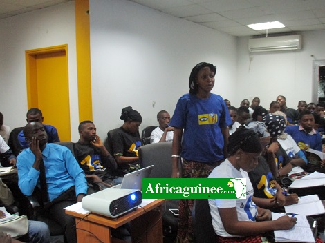 etudiants_en_salle_mtn