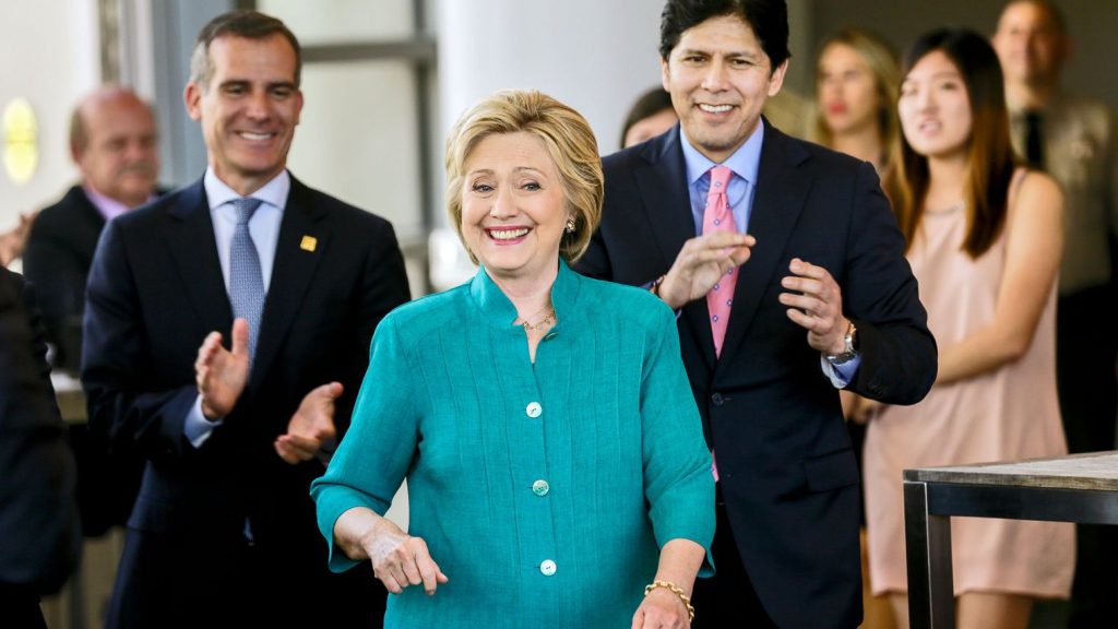 hillary-clinton-le-4-juin-2016-a-sylmar-en-californie_5610209