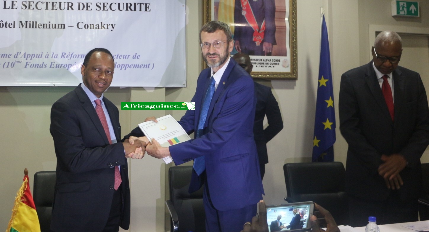 Le Premier Ministre Mamady Youla et le Chef de la Délégation de l'Union Européenne en Guinée