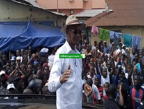 Cellou Dalein Diallo lors du meeting de l'UFDG à Kaloum