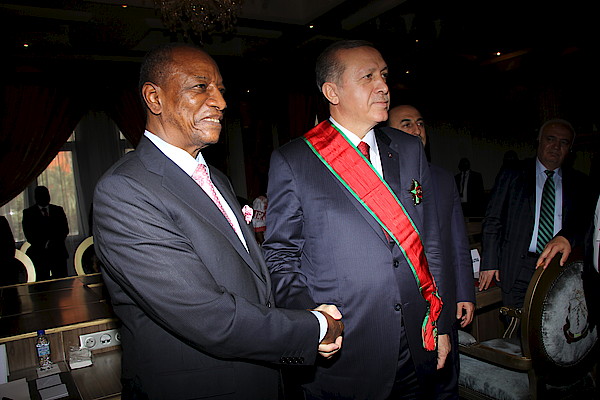 Le président guinéen Alpha Condé et son homologue turc Erdogan