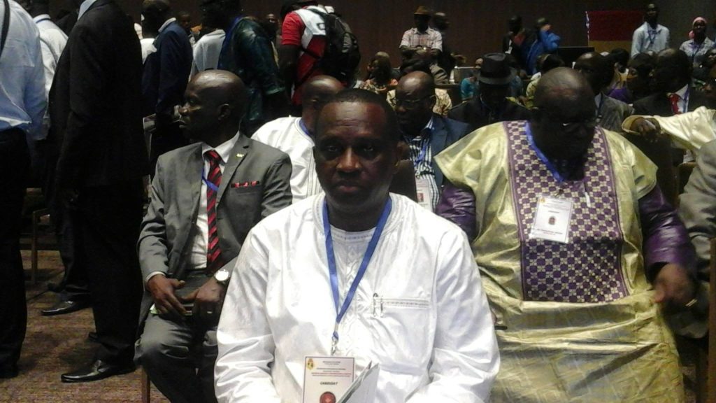 Antonio Souaré dans la salle de congrès