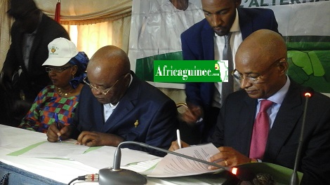 El hadj Mamadou Sylla et Cellou Dalein Diallo à Conakry