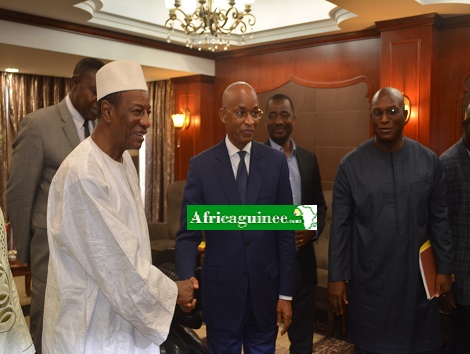 Alpha Condé et Cellou Dalein Diallo au Palais Sékoutoureya