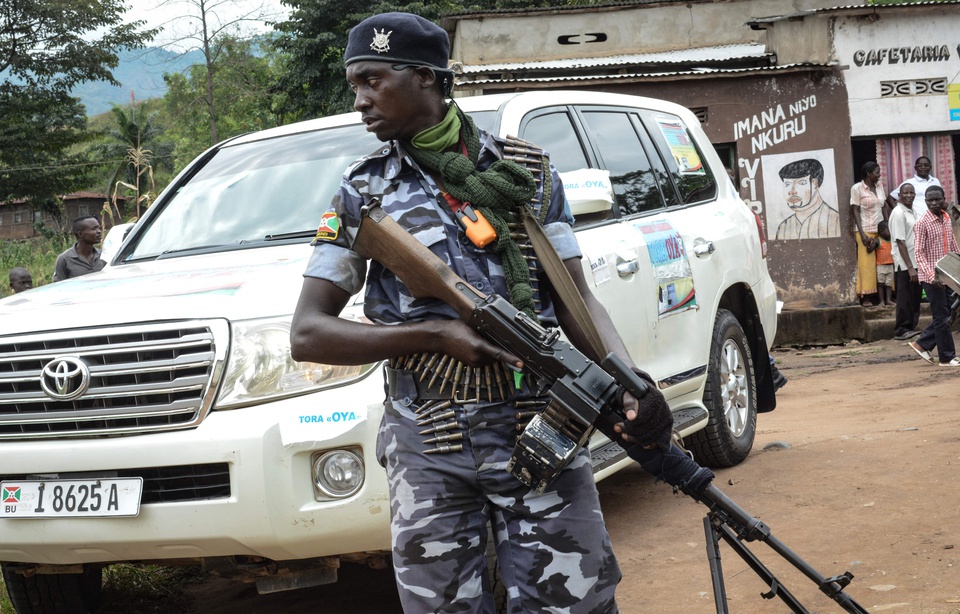 960x614_un-garde-arme-burundais-le-11-mai-2018