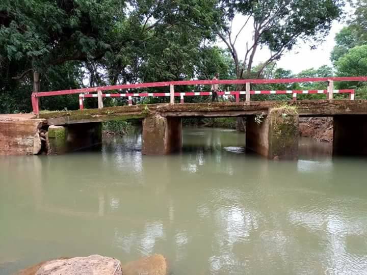 Pont de Mbadou, préfecture de Mali (Guinée)