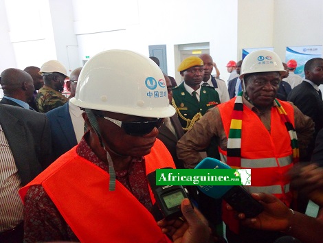 Les Présidents guinéen et Zimbabwéen, Alpha Condé et Emerson Mnangagwa sur le complexe Kaléta- Souapiti