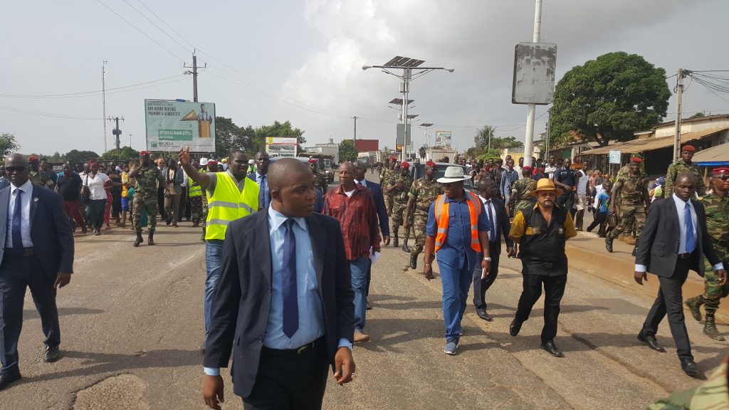 Le Président guinéen Alpha Condé lors sa visite de terrain sur les voiries ce samedi à Conakry
