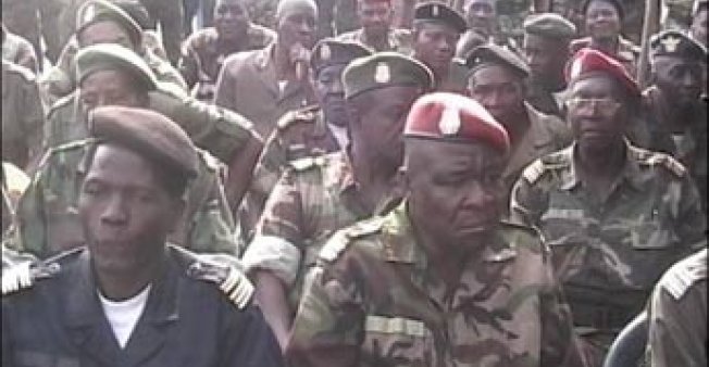Image d'archive d'une mutinerie de l'armée en Guinée