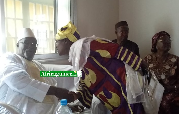 Elhadj Sékhouna Soumah et des femmes du FNDC