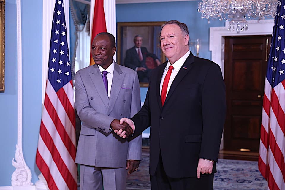 Alpha Condé, Président de la République de Guinée et Mike Pompéo, secrétaire d'Etat américain