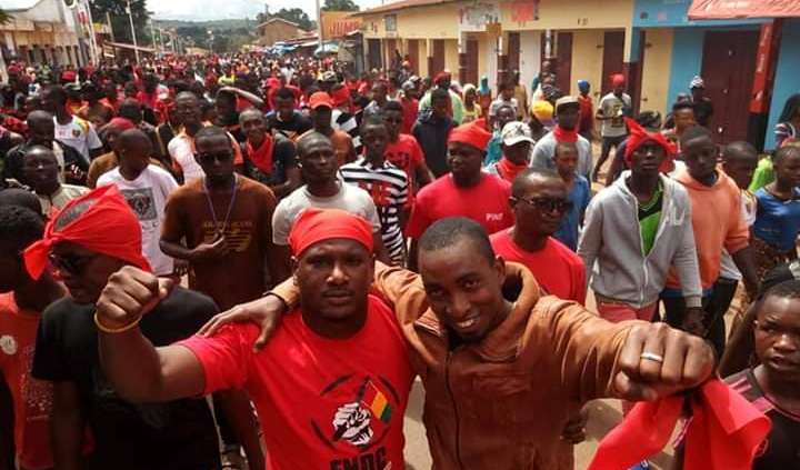 Mobilisation contre le changement constitutionnel