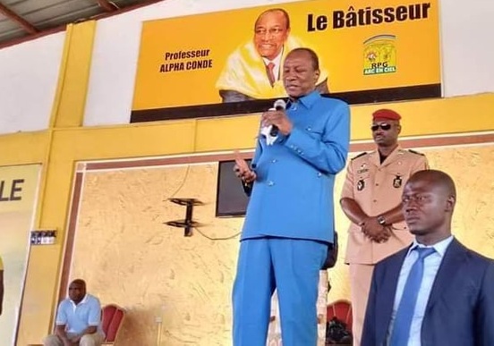 Le président de la République de Guinée, Pr Alpha Condé au siège du RPG ARC-en ciel