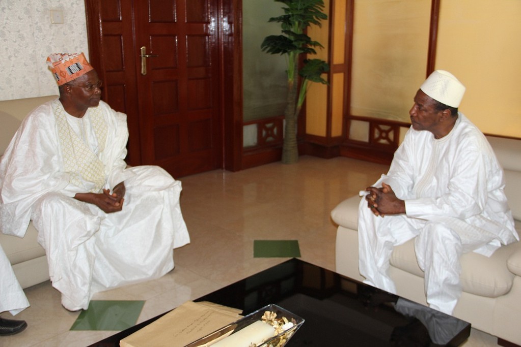 Alpha Condé, Président de la République de Guinée et le président de la coordination Haali Poular, image d'archive