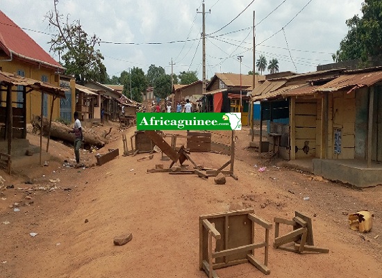 Violences en Guinée Forestière Image d'archive