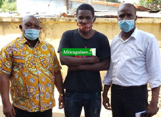 Lamarana Gongore Bah en compagnie de ses avocats maitre Alsény Aissata Diallo et Salif Beavogui