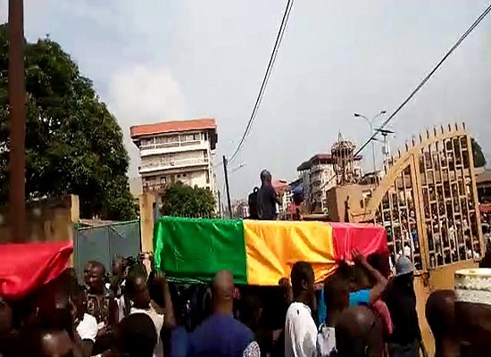 Des victimes de la répression des manifestations du FNDC à Conakry