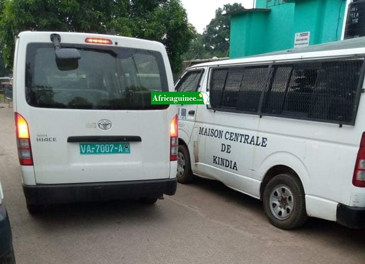 Des détenus atteints du Covid-19 transférés à Conakry