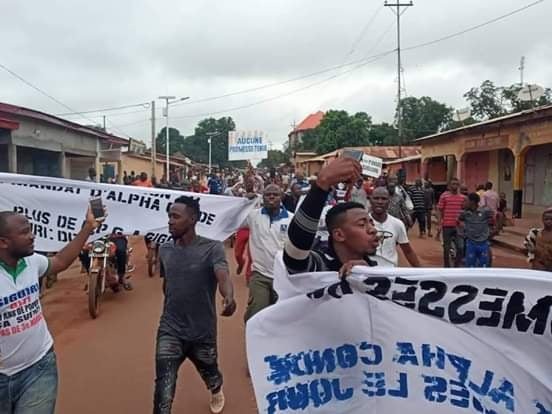 Manifestation à Siguiri contre le manque de courant