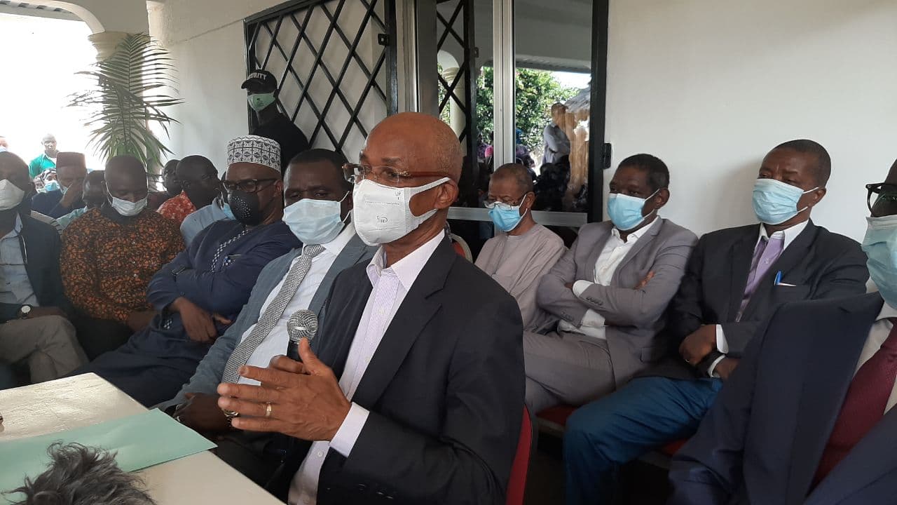 Cellou Dalein Diallo, leader de l'UFDG et ses alliés de l'ANAD lors d'une conférence de presse à Dixinn, image d'archive
