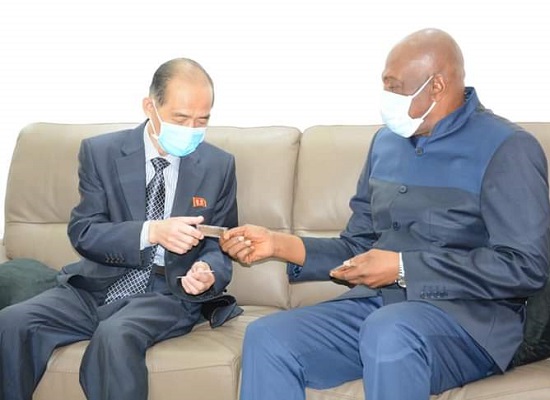 Amadou Damaro Camara et Ri Chong Gyong