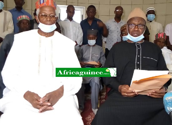 Elhadj Ousmane Fatako Baldé et le porte-parole de la coordination Elhadj Saidou Diallo