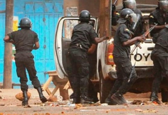 Des policiers déployés pour le maintien d'ordre à Conakry, crédit photo Amnesty International