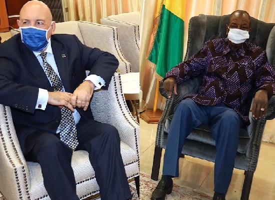 Alpha CONDE, président de la République et Josep Coll, chef de la délégation de l'UE en Guinée