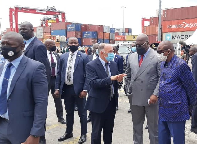 Les présidents Alpha Condé et Félix Tshisekedi visitent les installations de Conakry Terminal