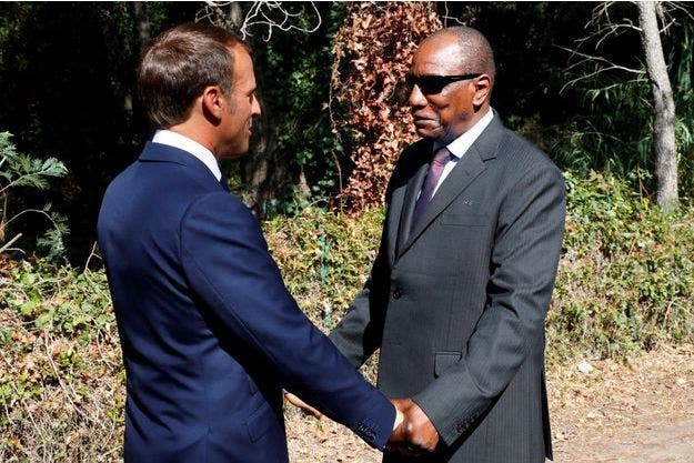 Les présidents français et guinéen, Alpha Condé et Emmanuel Macron
