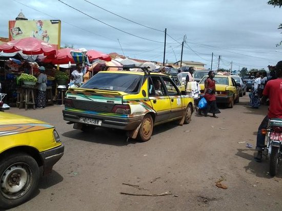 Des taxis urbains à Conakry