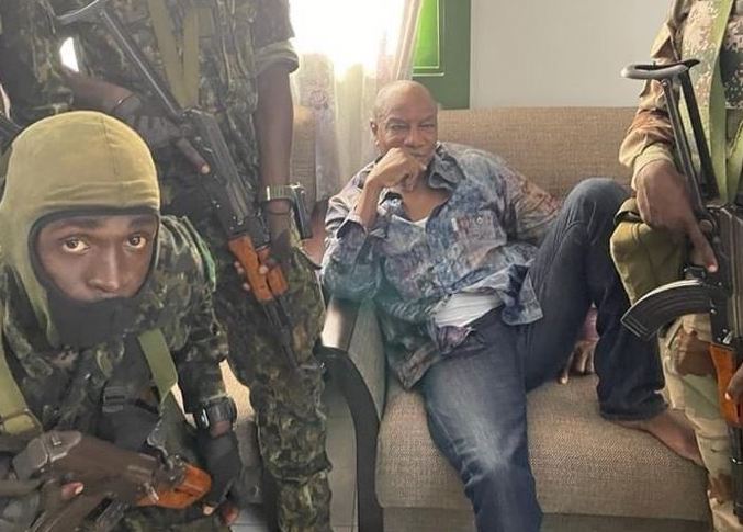 Alpha Condé, Président déchu de la République de Guinée, le 05 septembre, jour de sa capture au palais Sékhoutourea par les membres des Forces spéciales