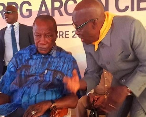 Alpha Condé, Président déchu de la République de Guinée avec Dr Mohamed Diané  au siège du Rpg Arc en ciel, image d'archive