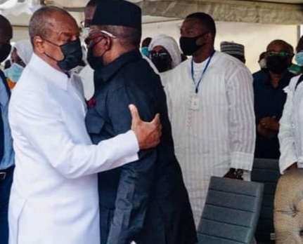 Alpha Condé réconforte son Premier ministre Kassory Fofana