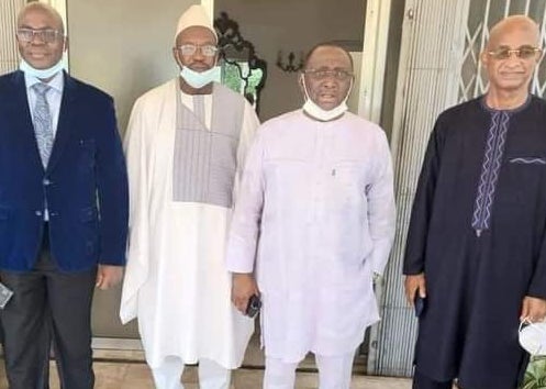 De gauche à droite, Dr Faya Milimouno, Dr Ousmane Kaba et les anciens Premier ministres Sidya Touré et Cellou Dalein Diallo