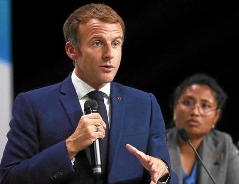 Emmanuel Macron s'exprime lors du sommet France-Afrique