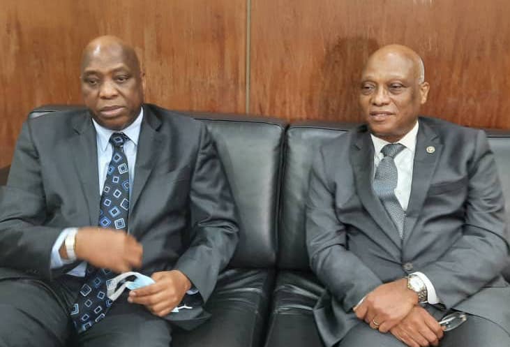 Dr Morissanda Kouyaté, ministre des Affaires étrangères, de la coopération internationale, de l’intégration africaine et des guinéens de l’étranger et Jean Claude Kassi Brou, président de la Commission de la CEDEAO