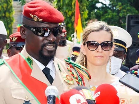 Laurianne Doumbouya et son mari Mamadi, président de la transition guinéenne