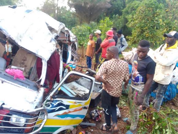 Le minibus accidenté