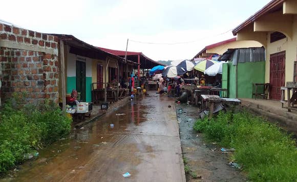 Le marché de Yomboya Boké